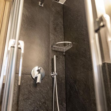 Baita Della Valle -Appartamento Bucaneve- Livigno Luaran gambar