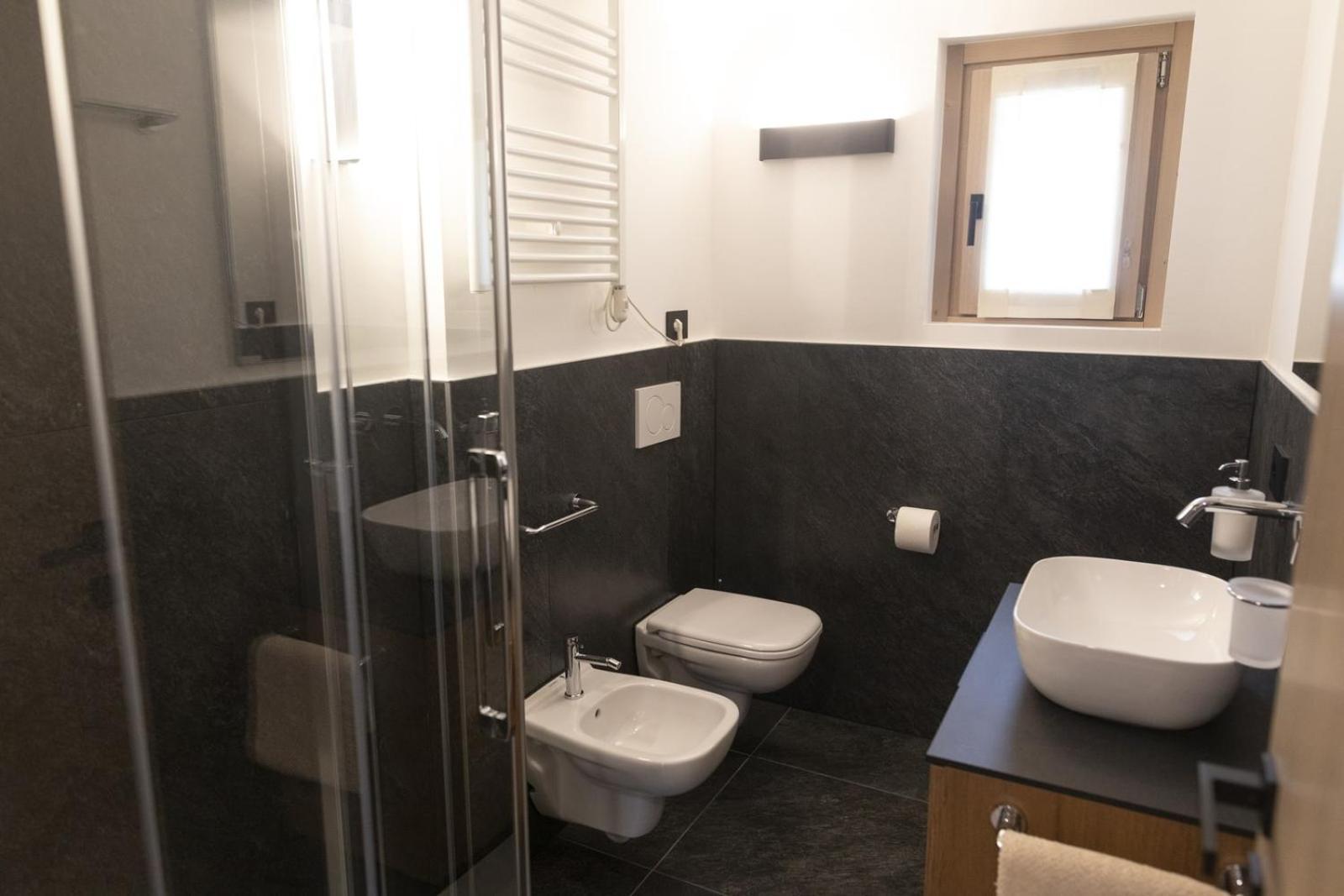 Baita Della Valle -Appartamento Bucaneve- Livigno Luaran gambar